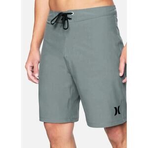 Hurley Mens One & Only 2.0 21" Boardshorts Teal, size 32